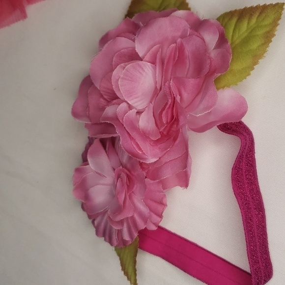 5/$30 NWOT H&M Floral Ruffle Shorts + PLACE Ruffle Skirt + Floral Headband - Picture 4 of 6